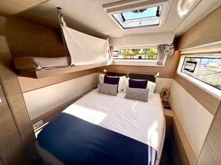 Lagoon 43 | Yacht Charter Italy | Travelboat