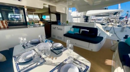 Lagoon-Bénéteau Lagoon 46 - 4 + 1 cab. Barone