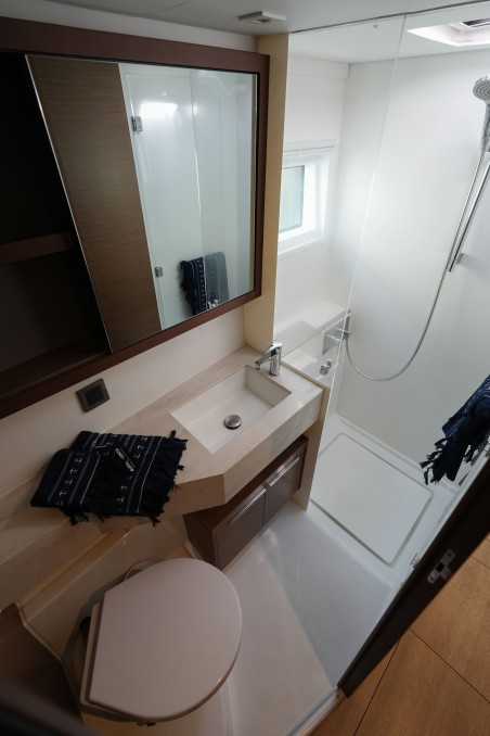 Lagoon-Bénéteau Lagoon 46 - 4 + 1 cab. Barone