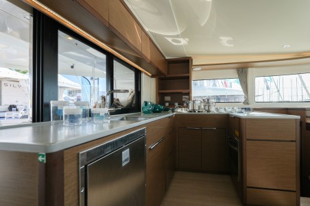 Lagoon-Bénéteau Lagoon 46 - 4 + 1 cab. Barone