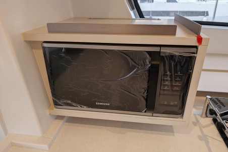 Catana Group Bali 5.4 - 6 + 2 cab. Maravela