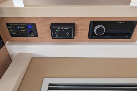 Catana Group Bali 5.4 - 6 + 2 cab. Maravela