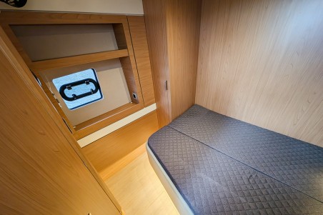 Catana Group Bali 5.4 - 6 + 2 cab. Maravela