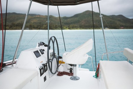 Catana Group Bali 4.3 - 4 + 2 cab. Antares