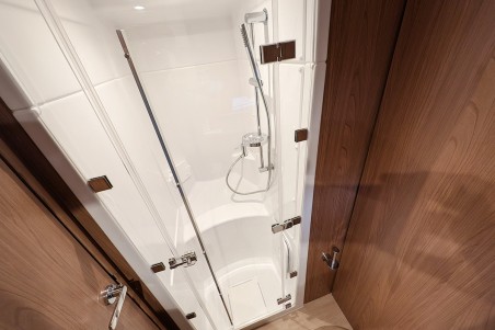 Catana Group Bali 5.4 - 6 + 2 cab. Maravela