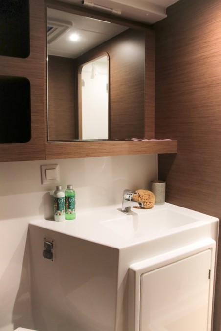 Lagoon-Bénéteau Lagoon 42 - 4 + 2 cab. Antel