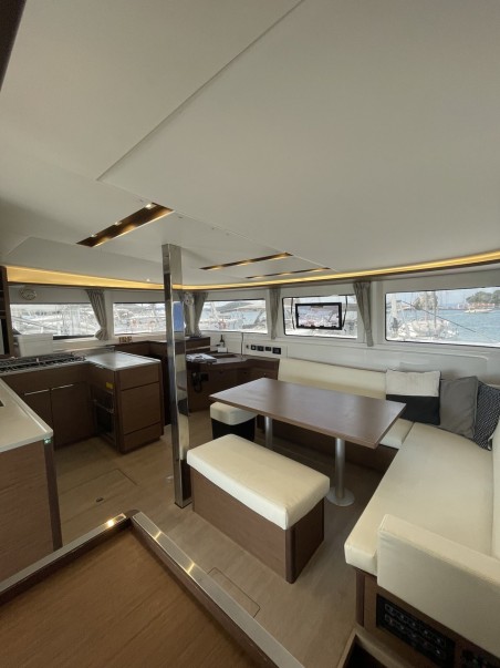 Lagoon-Bénéteau Lagoon 46 - 4 + 2 cab. Espabila