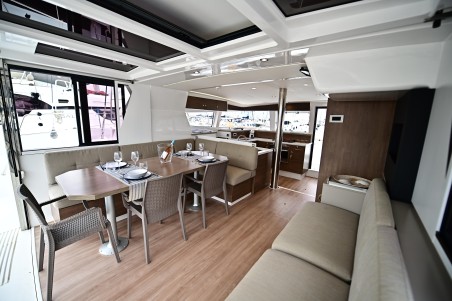Catana Group Bali 4.2 - 4 + 1 cab. Res23