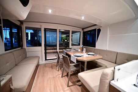 Catana Group Bali 4.4 - 4 + 1 cab. Arche