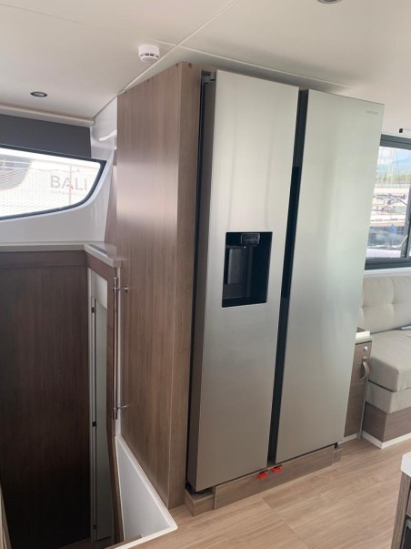 Catana Group Bali 4.4 - 4 + 1 cab. Grease