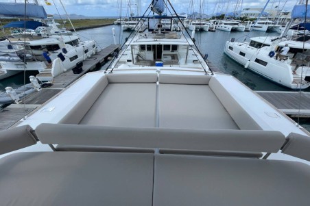 Catana Group Bali 5.4 - 6 + 2 cab. Ne Plus Ultra