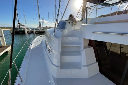 Catana Group Bali 5.4 - 6 + 2 cab. Ne Plus Ultra