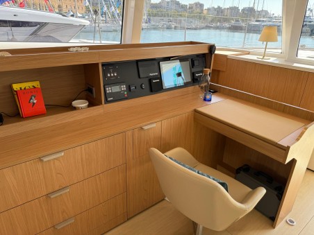 Catana Group Bali 5.8 - 5 + 2 cab. Alhena