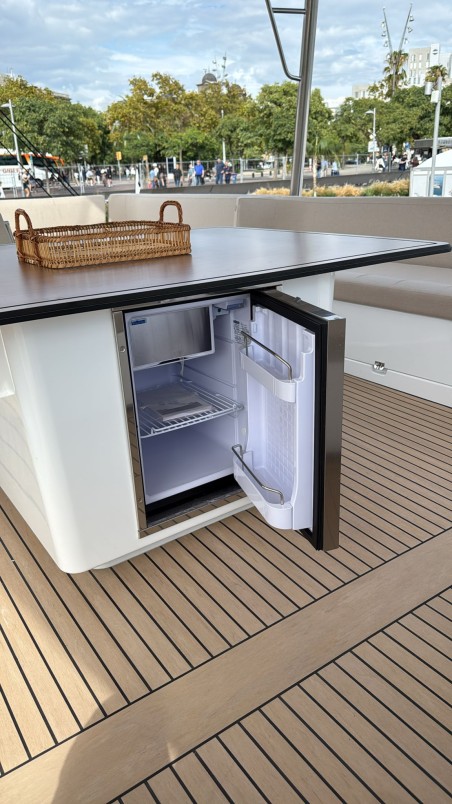 Catana Group Bali 5.8 - 5 + 2 cab. Alhena