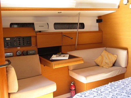 Jeanneau Sun Odyssey 439 Mira