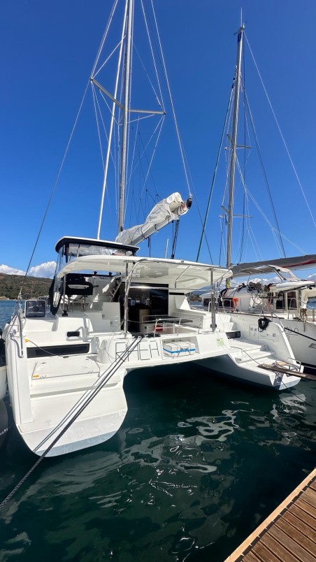 Lagoon-Bénéteau Lagoon 42 - 4 + 1 cab. Rhea