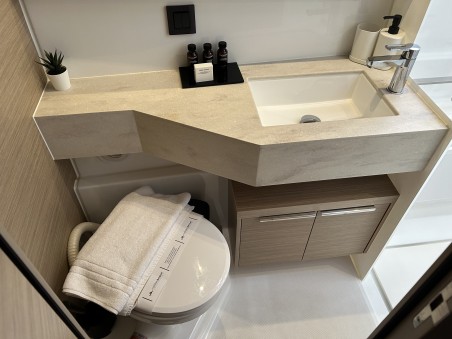 Lagoon-Bénéteau Lagoon 46 - 4 + 1 cab. Lua