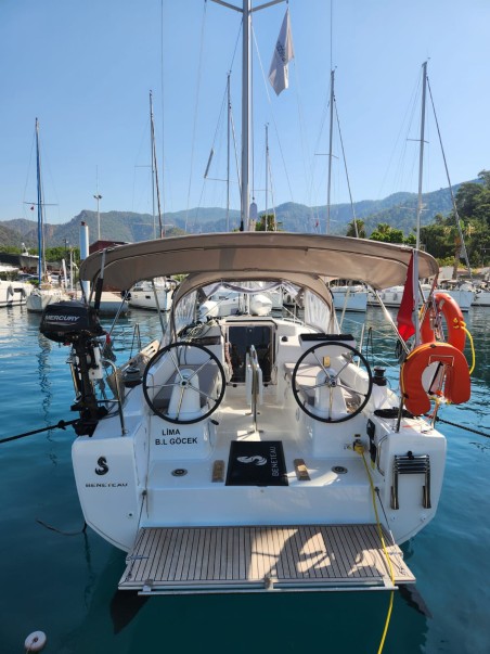 Bénéteau Oceanis 30.1 Lima