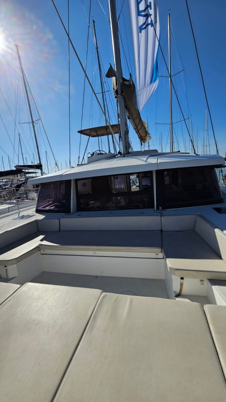 Catana Group Bali 4.1 - 4 cab. Costar