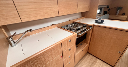 Bavaria C42 | Czarter jachtu Włochy | Travelboat