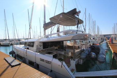 Dufour Yachts Dufour 48 Catamaran - 5 + 1 cab. Amelie