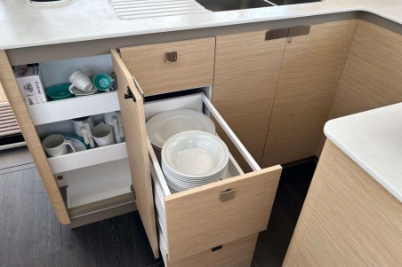 Fountaine Pajot Fountaine Pajot Astrea 42 - 4 + 1 cab. Deutz