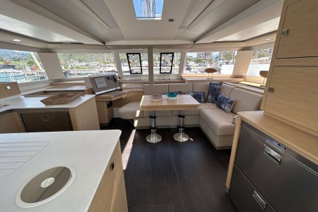Fountaine Pajot Fountaine Pajot Astrea 42 - 4 + 1 cab. Deutz
