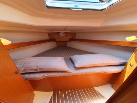 Bavaria Yachtbau Bavaria Cruiser 33 Fei Jian