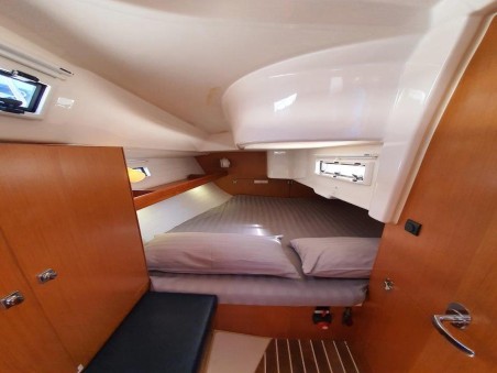 Bavaria Yachtbau Bavaria Cruiser 33 Fei Jian