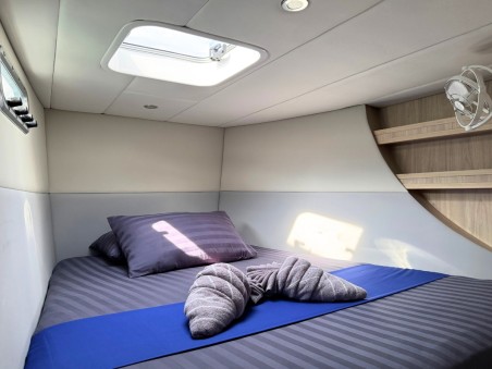 Island Spirit Yachts Island Spirit 410 Gauthai