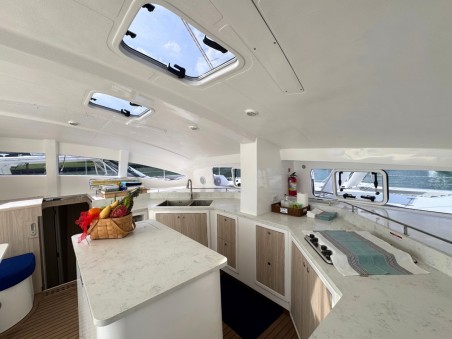 Island Spirit Yachts Island Spirit 410 Isle Phantom