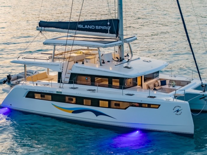 Island Spirit Yachts Island Spirit 525E Electric E-Motion