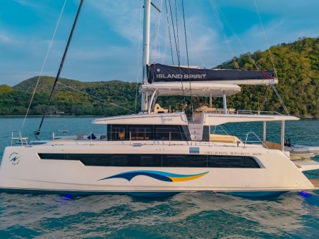 Island Spirit Yachts Island Spirit 525E Electric E-Motion