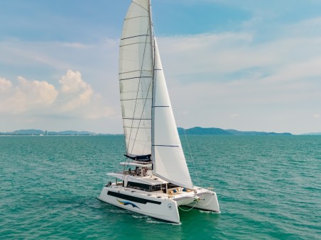 Island Spirit Yachts Island Spirit 525E Electric E-Motion