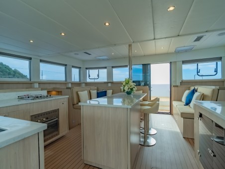 Island Spirit Yachts Island Spirit 525E Electric E-Motion
