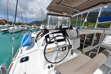 Lagoon-Bénéteau Lagoon 400 S2 - 4 + 2 cab. Emilio