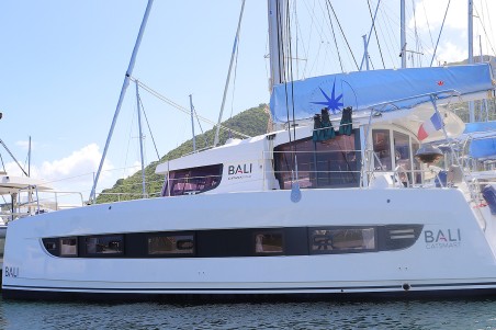 Catana Group Bali Catsmart - 4 cab. Tehani_X