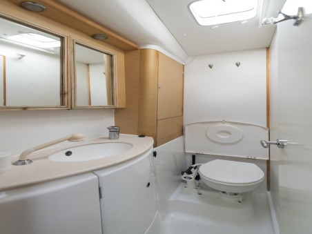 Lagoon-Bénéteau Lagoon 440 - 4 + 2 cab. Mystikal