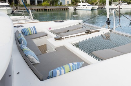 Lagoon-Bénéteau Lagoon 450 - 4 + 2 cab. Muzikal