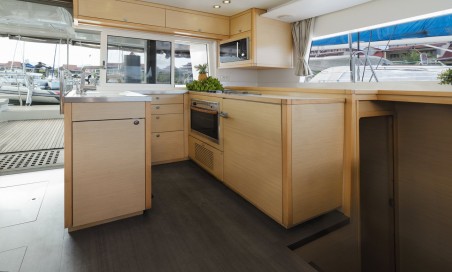 Lagoon-Bénéteau Lagoon 450 - 4 + 2 cab. Muzikal