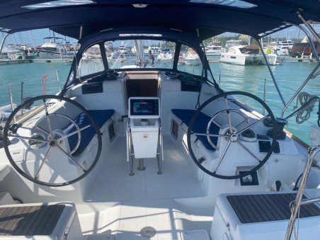 Jeanneau Sun Odyssey 409 Cavalier
