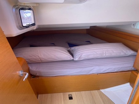 Jeanneau Sun Odyssey 409 Cavalier