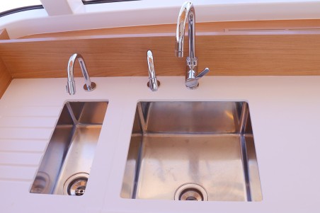 Catana Group Bali Catsmart - 4 cab. Tehani_X