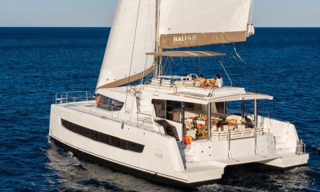 Catana Group Bali 4.8 OW - 3 + 1 cab. Honour