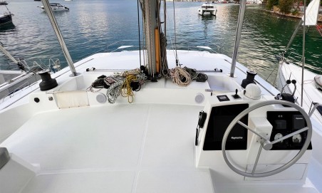 Catana Group Bali 4.8 OW - 3 + 1 cab. Honour