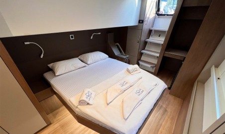 Catana Group Bali 4.8 OW - 3 + 1 cab. Honour