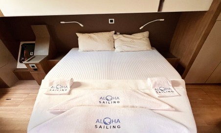 Catana Group Bali 4.8 OW - 3 + 1 cab. Honour