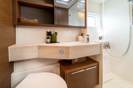 Lagoon-Bénéteau Lagoon 46 - 4 + 1 cab. Hydra