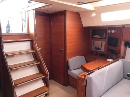 More Boats More 55 Solid White