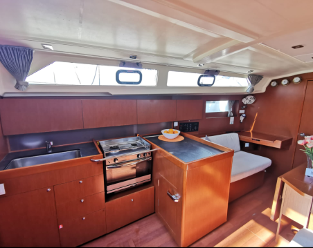 Bénéteau Oceanis 41.1 Office 2